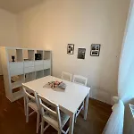 Cozy & Central Apartment Vienna